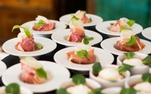 Ta årsmötet till nästa nivå - Företagscatering för succé